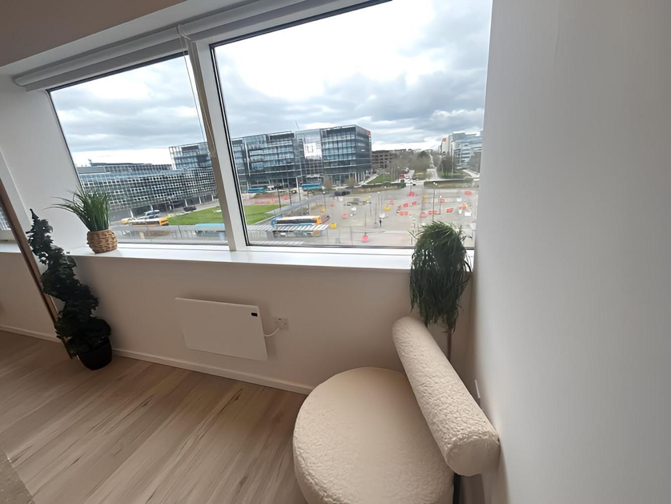 1Br Luxury Flat At Train Station - Long Stays Welcome - Just Ask Milton Keynes Exteriör bild